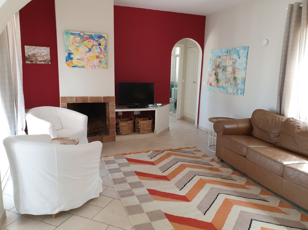 Se vende Villa - Chalet de 3 dormitorios en Costa Blanca, Alicante, España