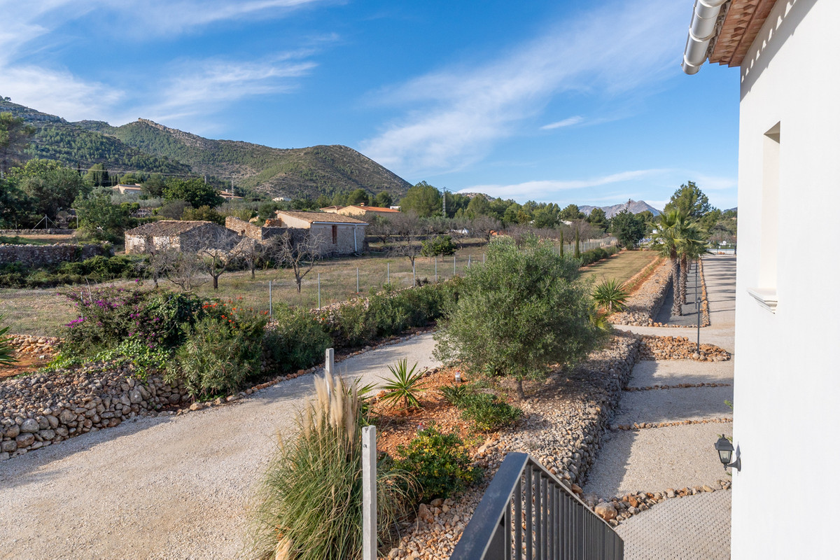 6 Bed Townhouse for sale in Lliber Costa Blanca, Alicante, Spain