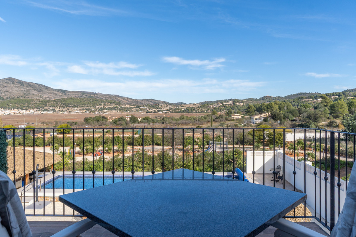 6 Bed Townhouse for sale in Lliber Costa Blanca, Alicante, Spain