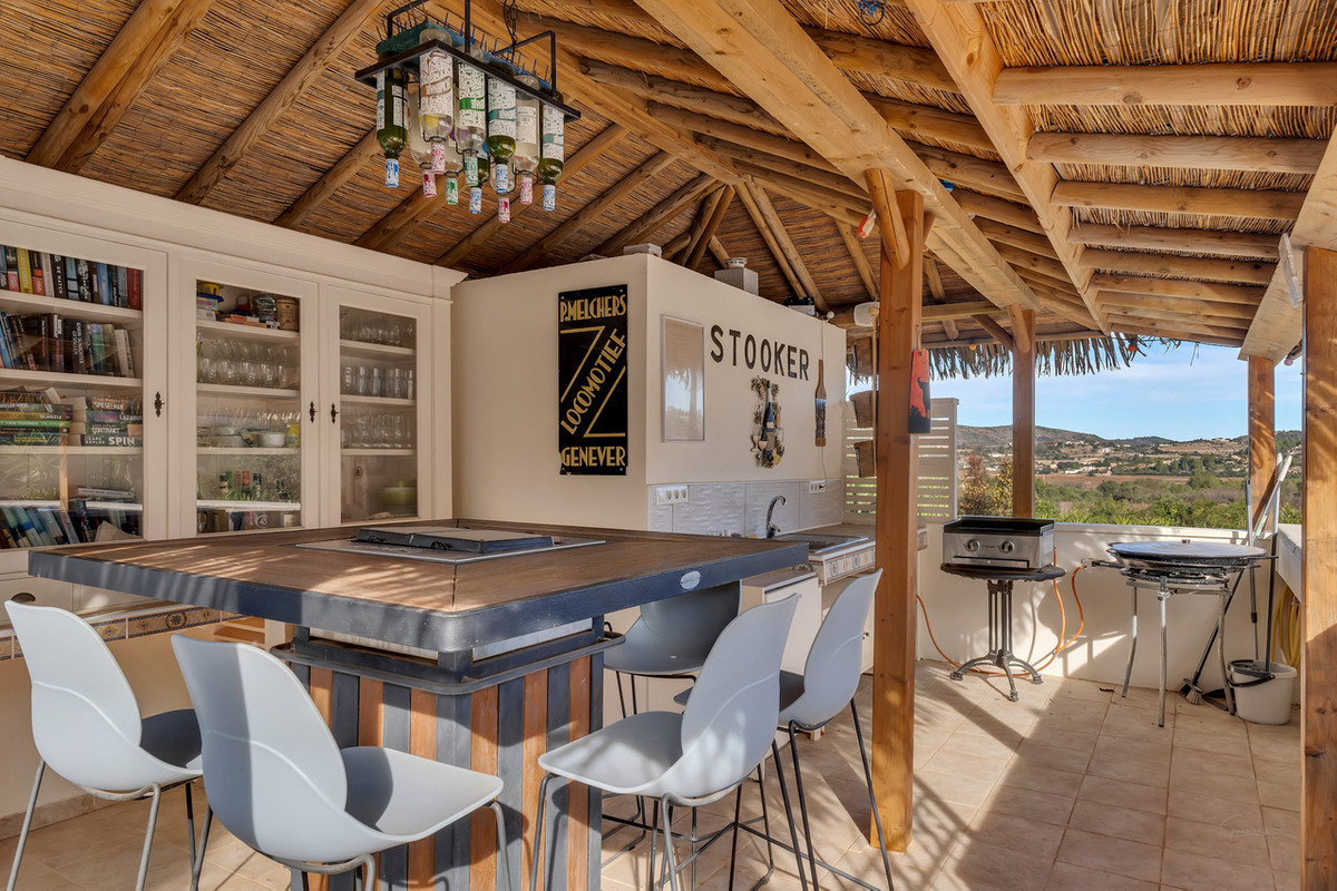 6 Bed Townhouse for sale in Lliber Costa Blanca, Alicante, Spain