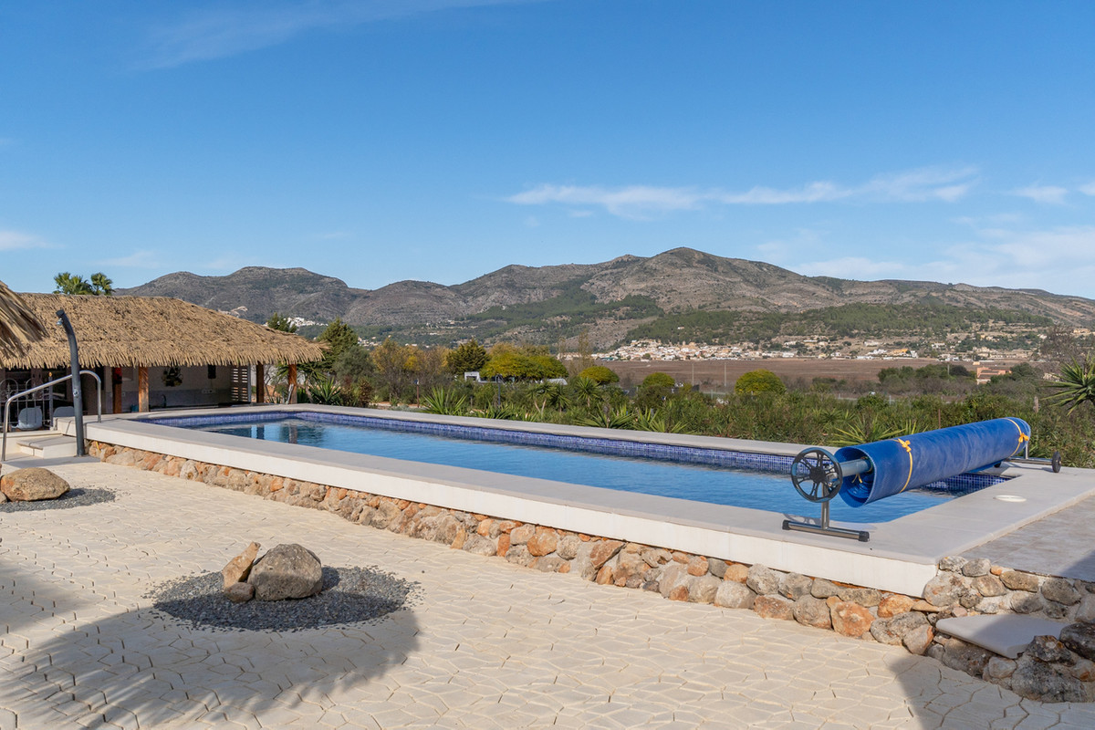 6 Bed Townhouse for sale in Lliber Costa Blanca, Alicante, Spain