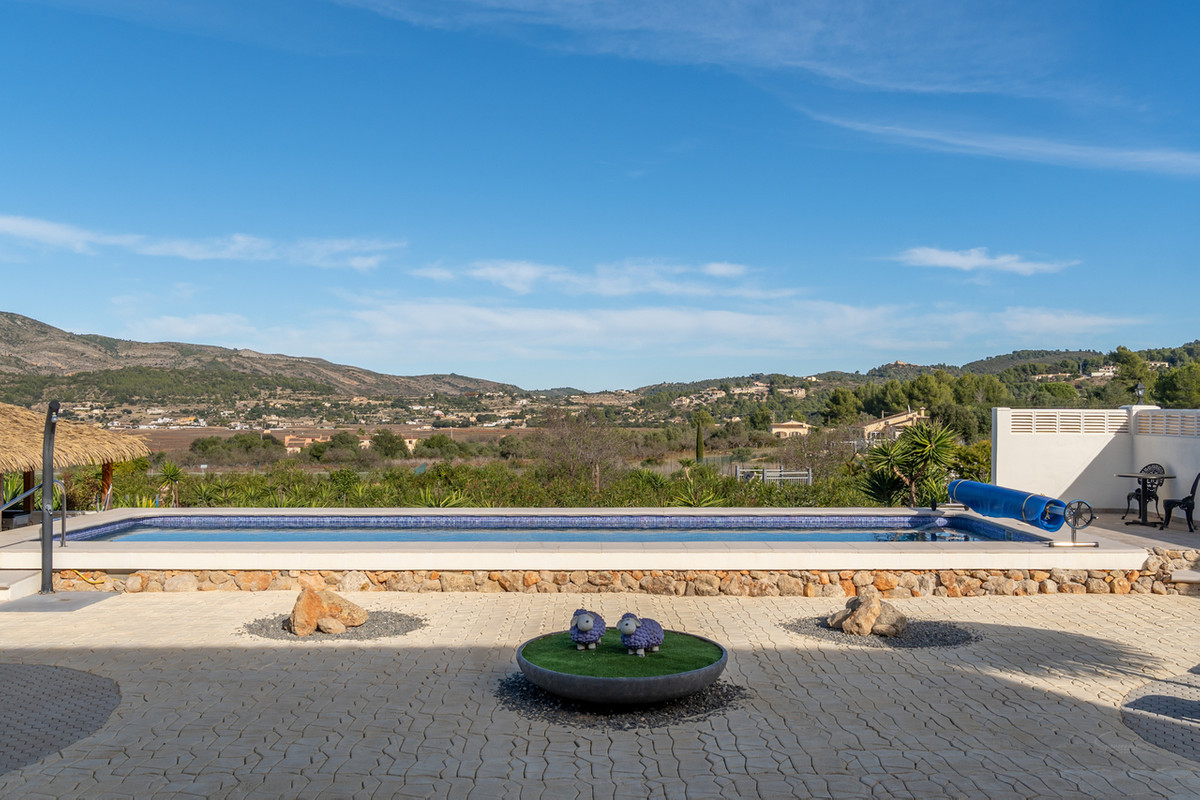 6 Bed Townhouse for sale in Lliber Costa Blanca, Alicante, Spain