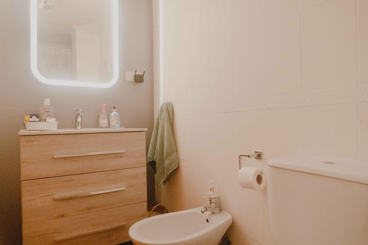 3 Bed Apartment for sale in Málaga Costa Del Sol, Málaga, Spain