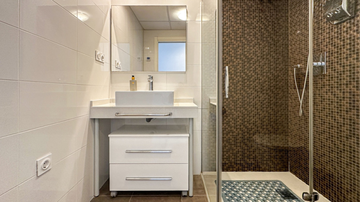 2 Bed Apartment for sale in Torrevieja Costa Blanca, Alicante, Spain