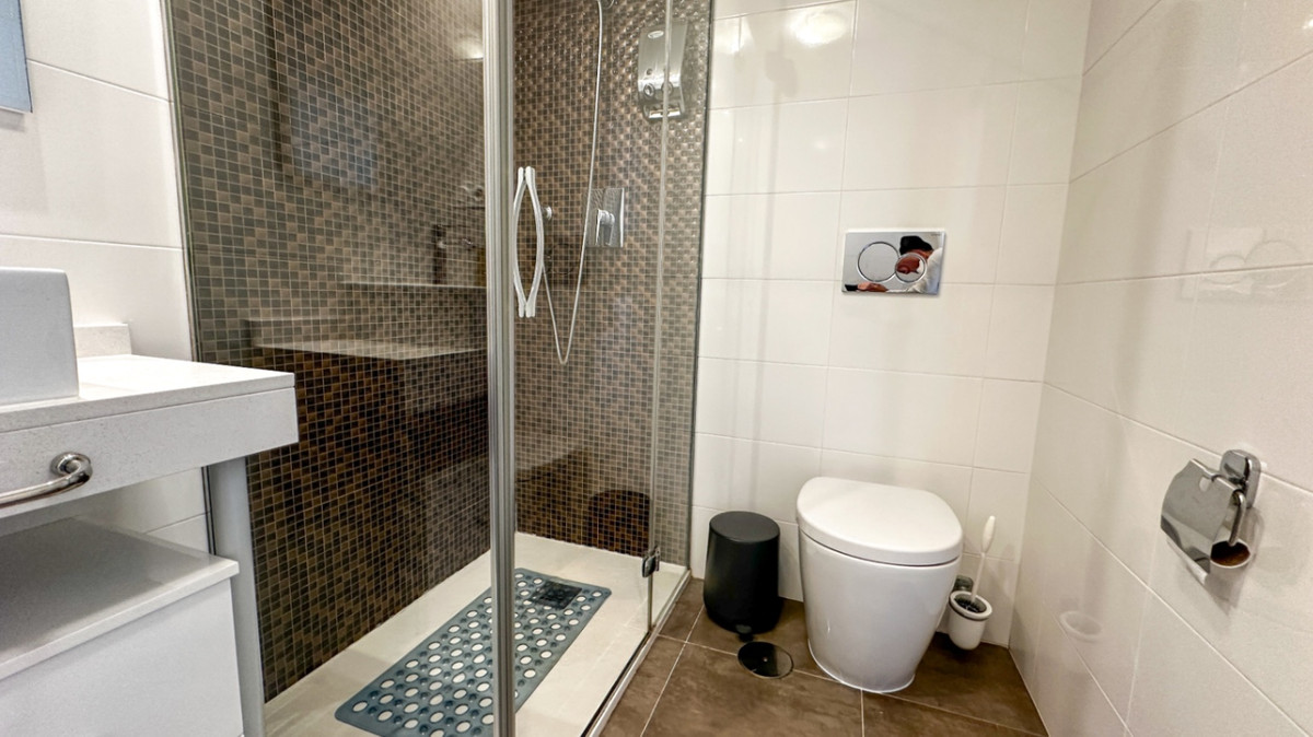 2 Bed Apartment for sale in Torrevieja Costa Blanca, Alicante, Spain