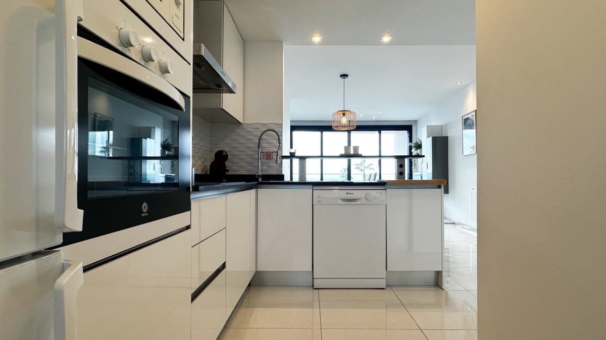 2 Bed Apartment for sale in Torrevieja Costa Blanca, Alicante, Spain