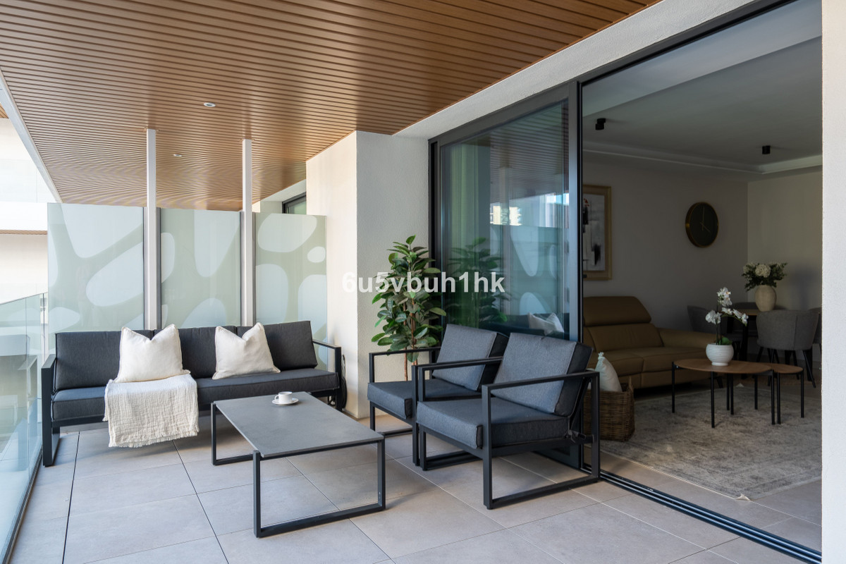 2 Bed Apartment for sale in Fuengirola Costa Del Sol, Málaga, Spain