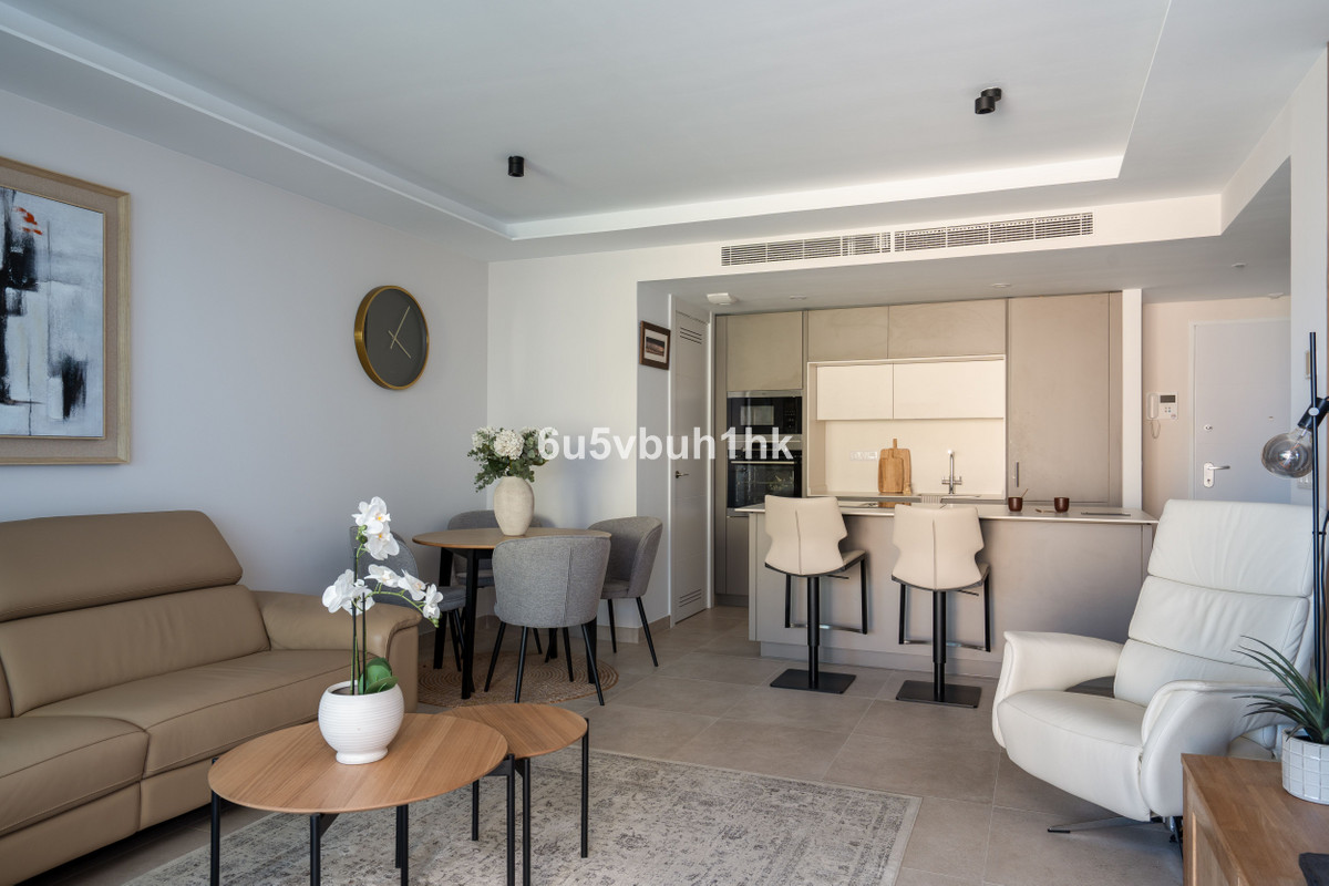 2 Bed Apartment for sale in Fuengirola Costa Del Sol, Málaga, Spain