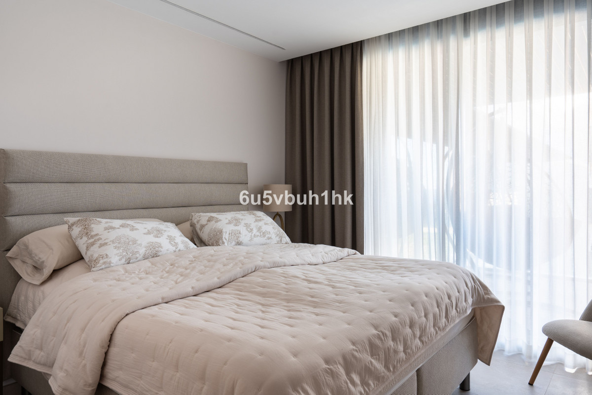 2 Bed Apartment for sale in Fuengirola Costa Del Sol, Málaga, Spain