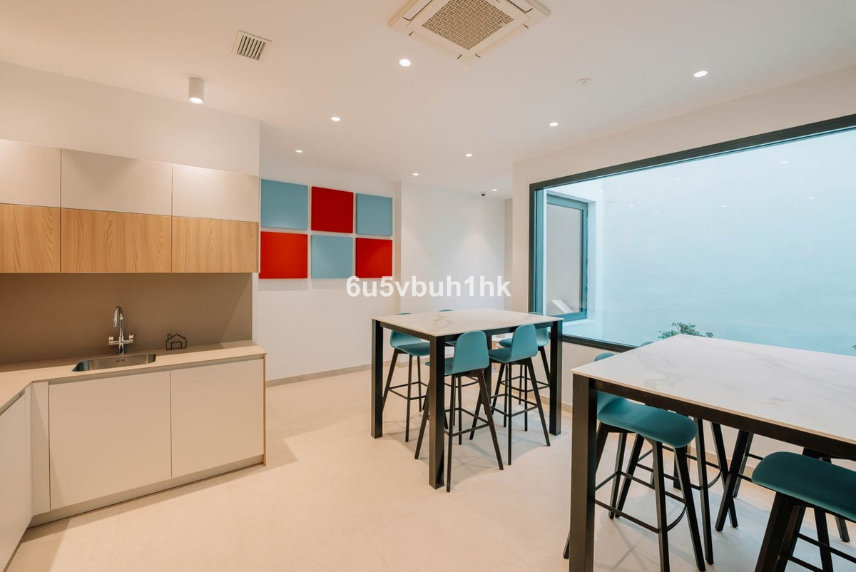 2 Bed Apartment for sale in Fuengirola Costa Del Sol, Málaga, Spain