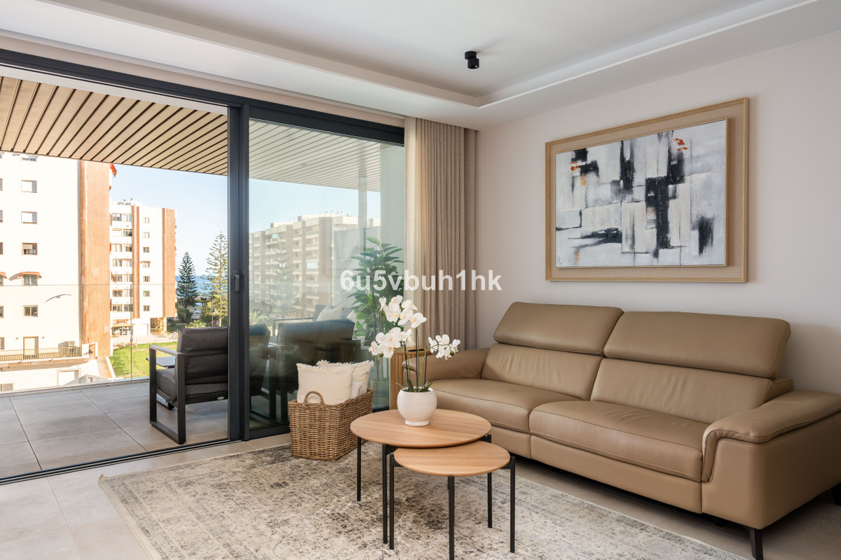 2 Bed Apartment for sale in Fuengirola Costa Del Sol, Málaga, Spain