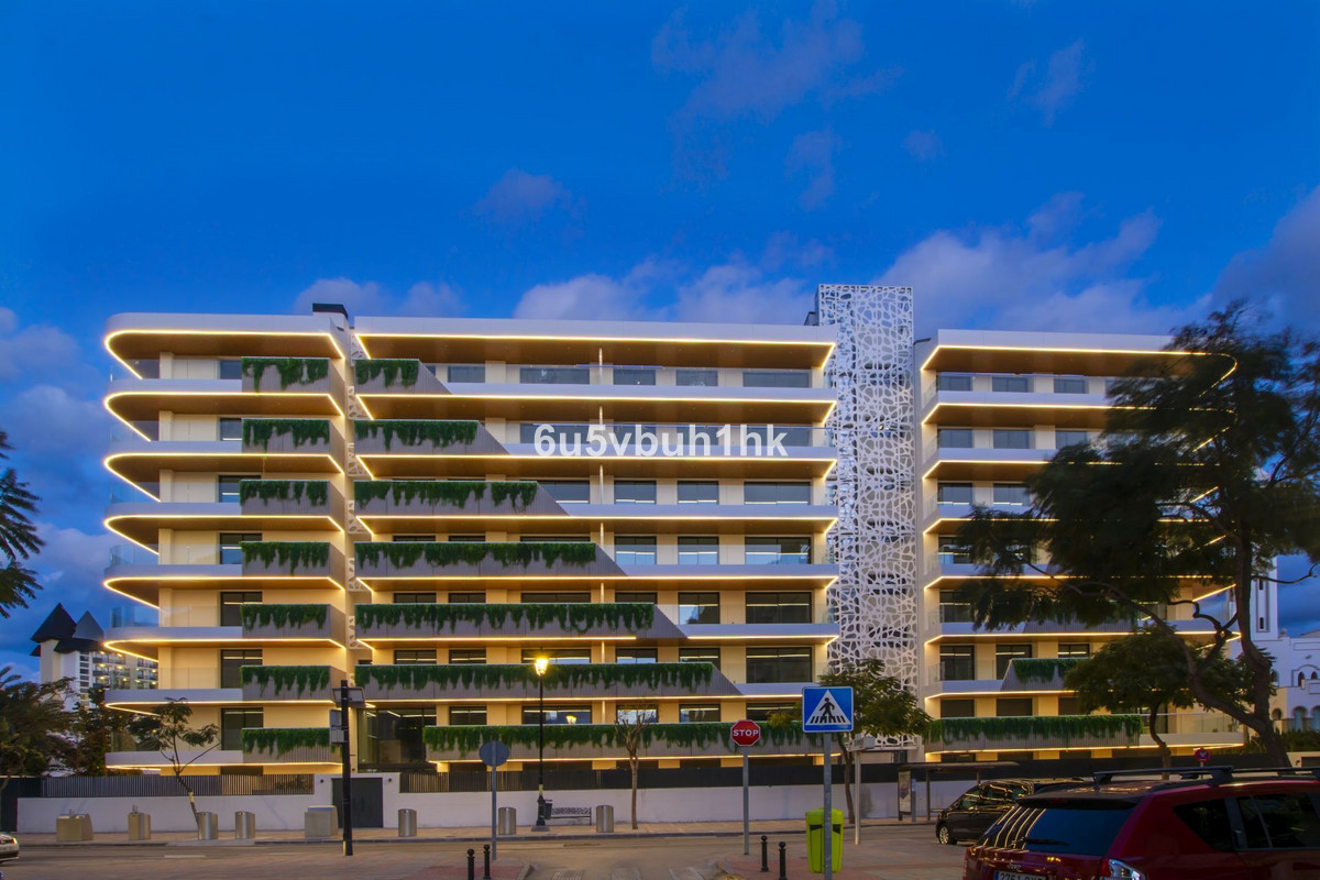 2 Bed Apartment for sale in Fuengirola Costa Del Sol, Málaga, Spain