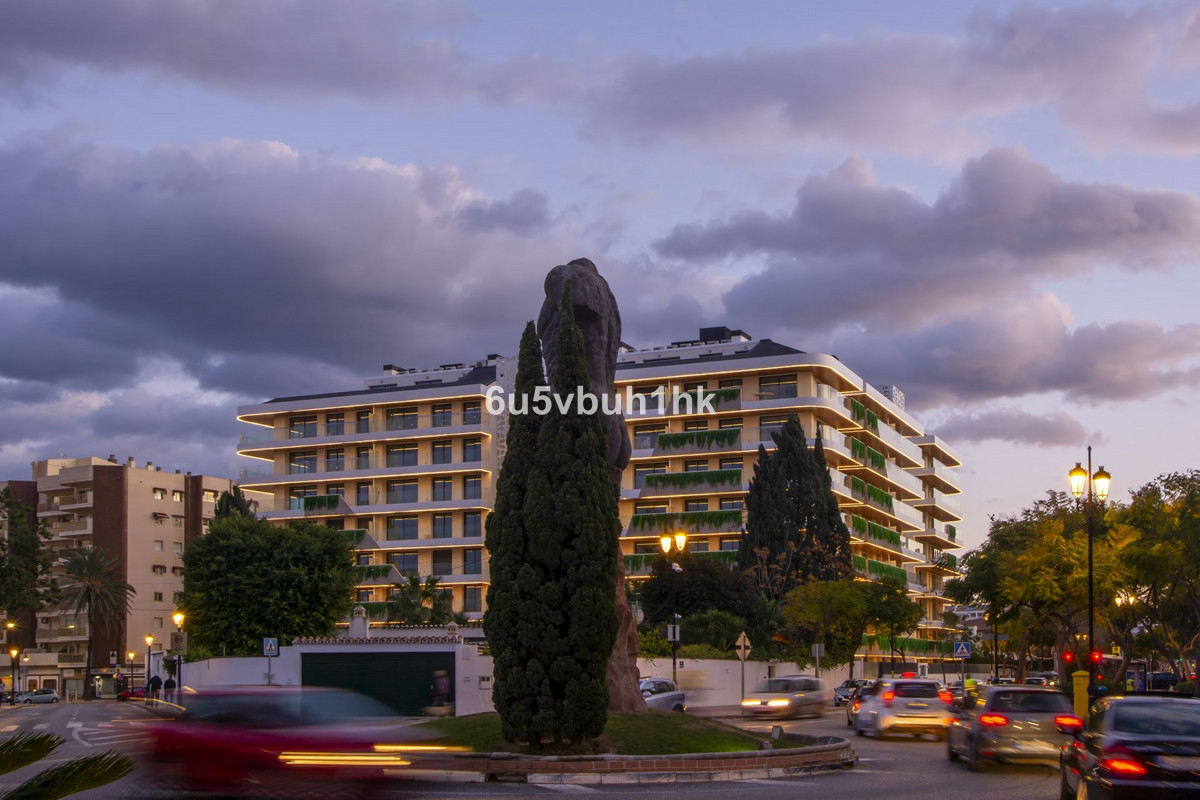 2 Bed Apartment for sale in Fuengirola Costa Del Sol, Málaga, Spain