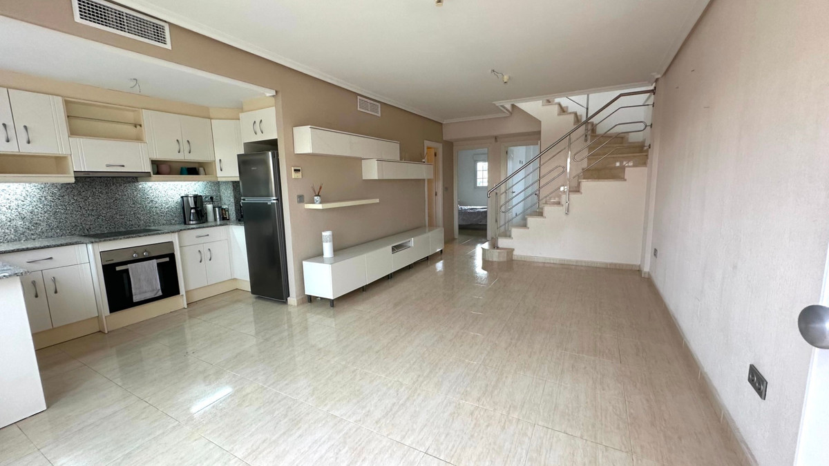3 Bed Townhouse for sale in Urbanización El Raso Costa Blanca, Alicante, Spain