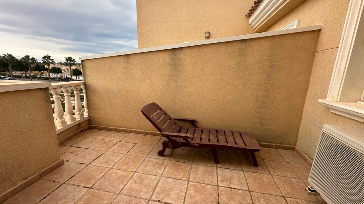 3 Bed Townhouse for sale in Urbanización El Raso Costa Blanca, Alicante, Spain