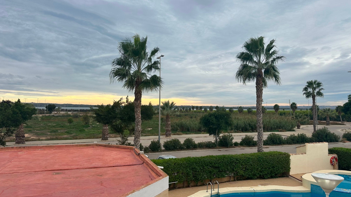 3 Bed Townhouse for sale in Urbanización El Raso Costa Blanca, Alicante, Spain