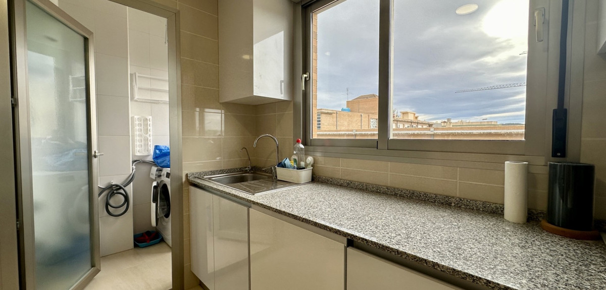 Se vende Apartamento Planta Media de 3 dormitorios en Costa Blanca, Alicante, España