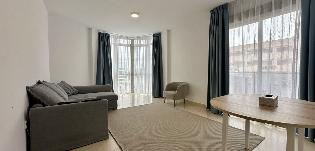 Se vende Apartamento Planta Media de 3 dormitorios en Costa Blanca, Alicante, España