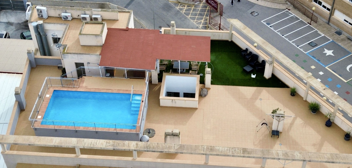 Se vende Apartamento Planta Media de 3 dormitorios en Costa Blanca, Alicante, España