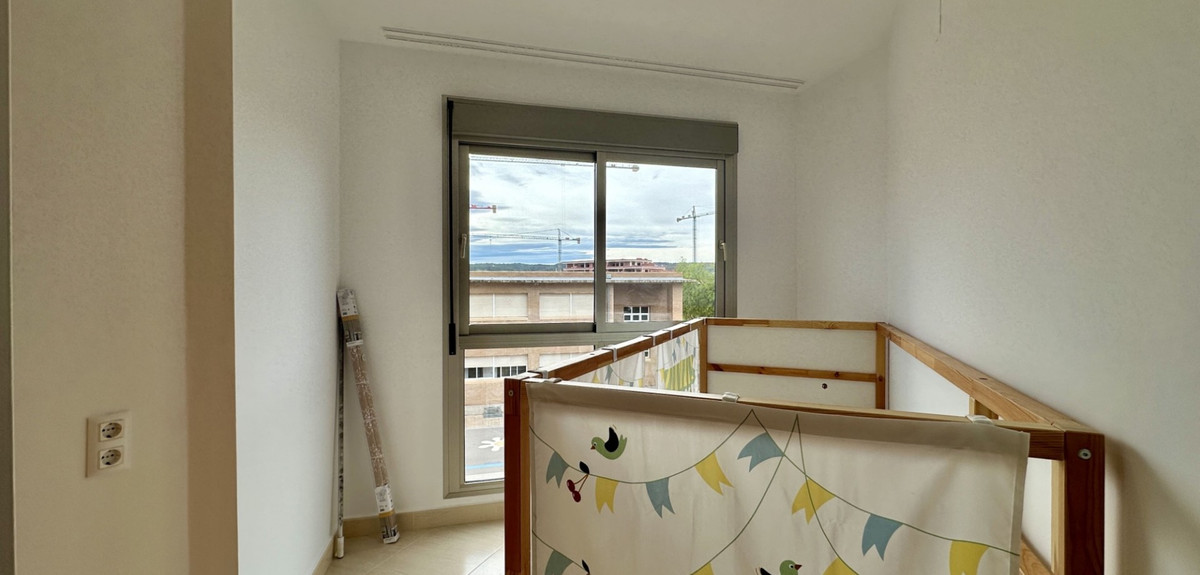 Se vende Apartamento Planta Media de 3 dormitorios en Costa Blanca, Alicante, España
