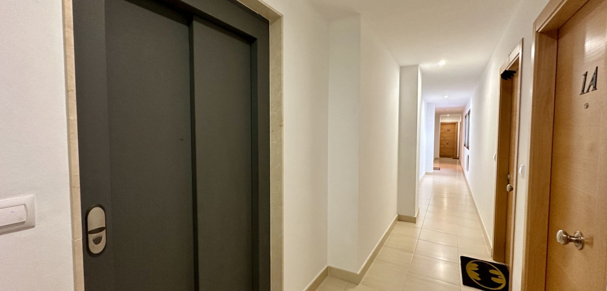 Se vende Apartamento Planta Media de 3 dormitorios en Costa Blanca, Alicante, España