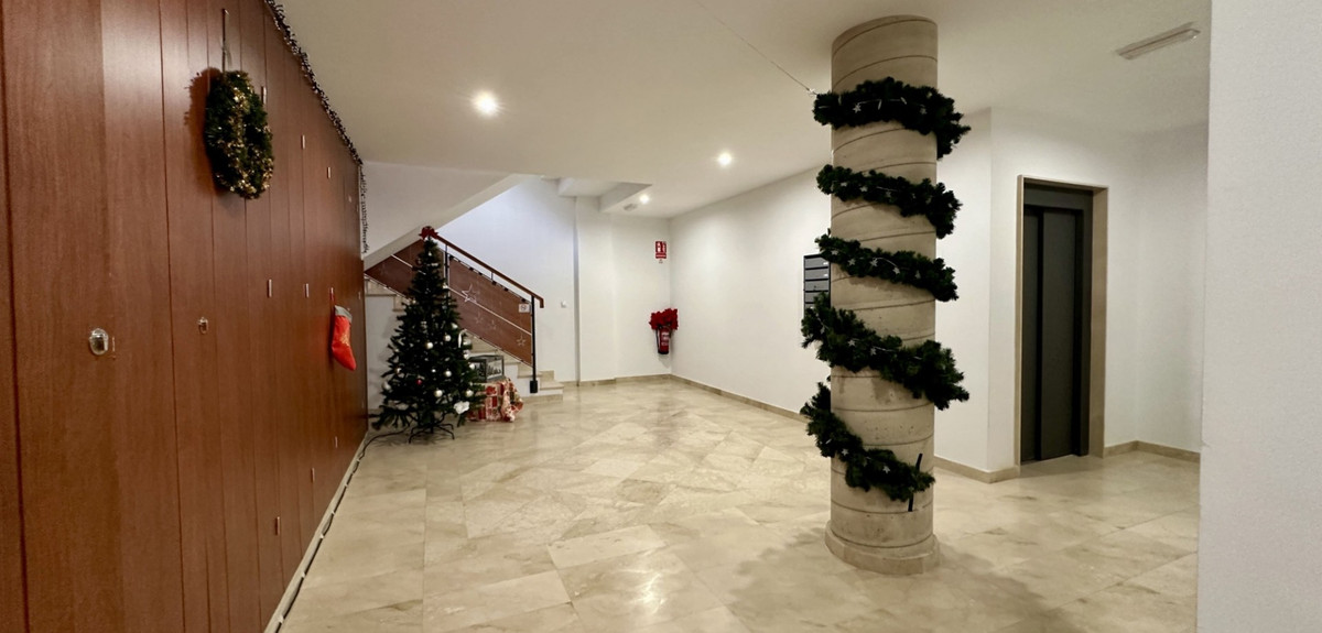 Se vende Apartamento Planta Media de 3 dormitorios en Costa Blanca, Alicante, España