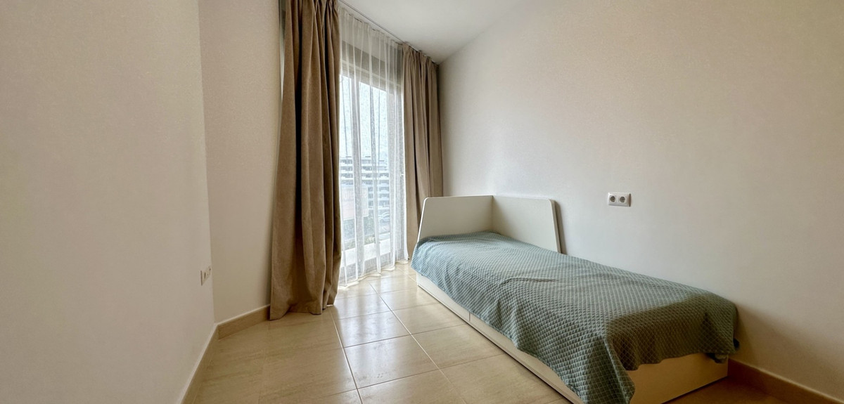 Se vende Apartamento Planta Media de 3 dormitorios en Costa Blanca, Alicante, España