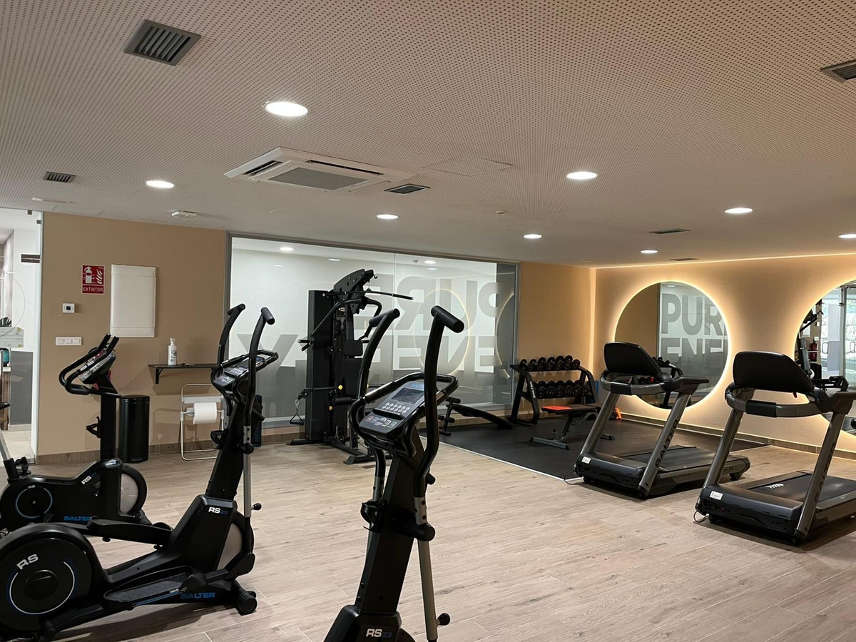 3 Bed Apartment for sale in Selwo Costa Del Sol, Málaga, Spain