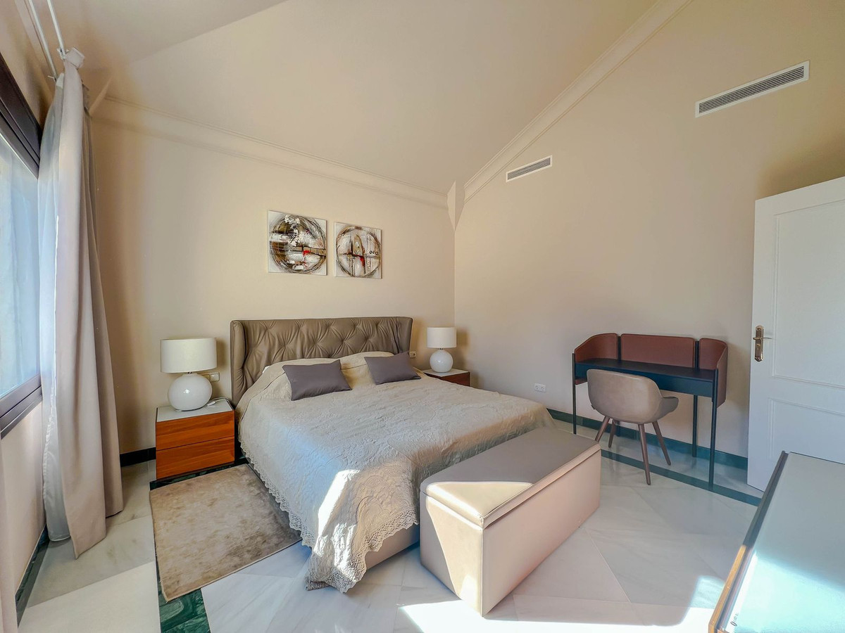 5 Bed Townhouse for sale in Los Flamingos Costa Del Sol, Málaga, Spain
