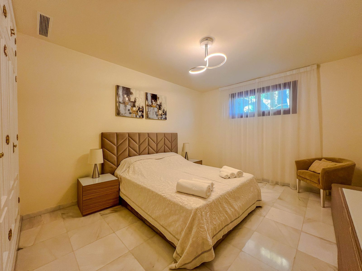 5 Bed Townhouse for sale in Los Flamingos Costa Del Sol, Málaga, Spain
