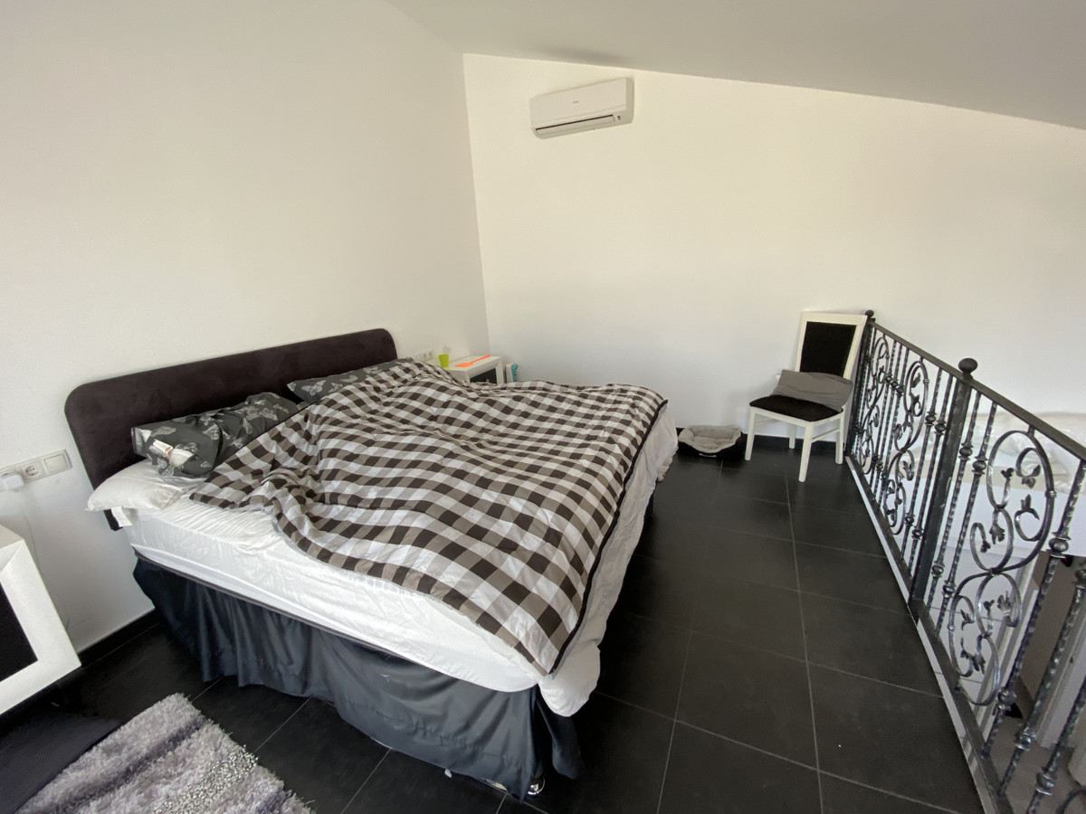 Se vende Villa - Chalet de 4 dormitorios en Costa Del Sol, Málaga, España