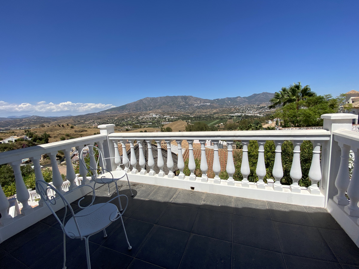 Se vende Villa - Chalet de 4 dormitorios en Costa Del Sol, Málaga, España