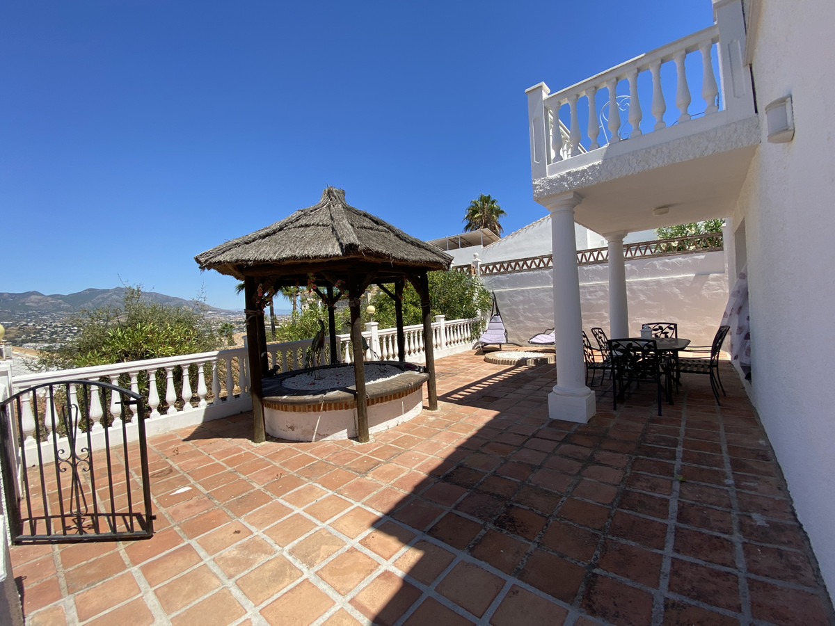 Se vende Villa - Chalet de 4 dormitorios en Costa Del Sol, Málaga, España