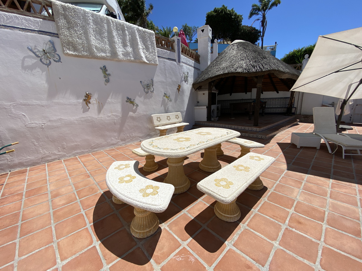 Se vende Villa - Chalet de 4 dormitorios en Costa Del Sol, Málaga, España
