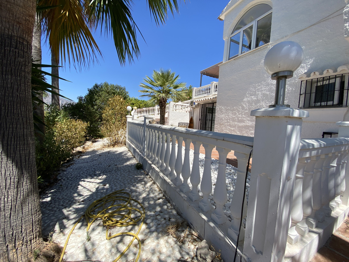 Se vende Villa - Chalet de 4 dormitorios en Costa Del Sol, Málaga, España