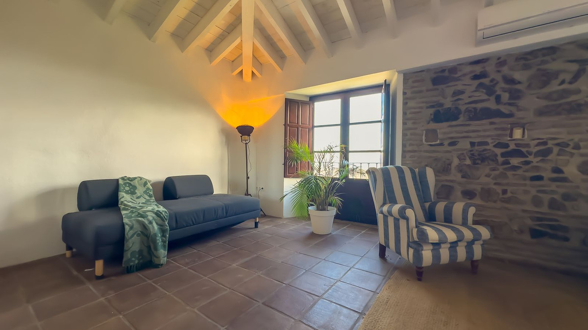 8 Bed Townhouse for sale in Montes De Málaga Málaga Ciudad, Málaga, Spain