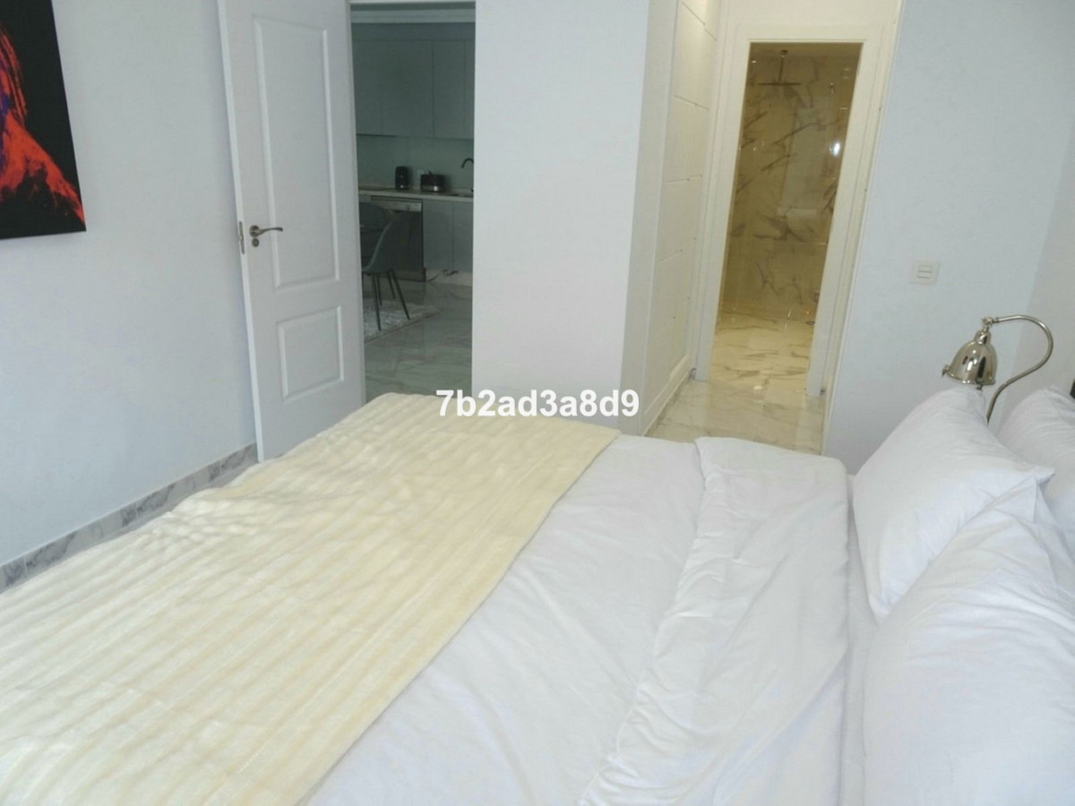 3 Bed Apartment for sale in Nueva Andalucía Costa Del Sol, Málaga, Spain