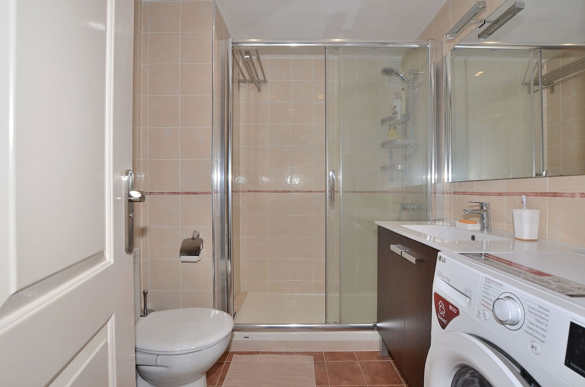 Se vende Apartamento Planta Media de 1 dormitorios en Costa Del Sol, Málaga, España