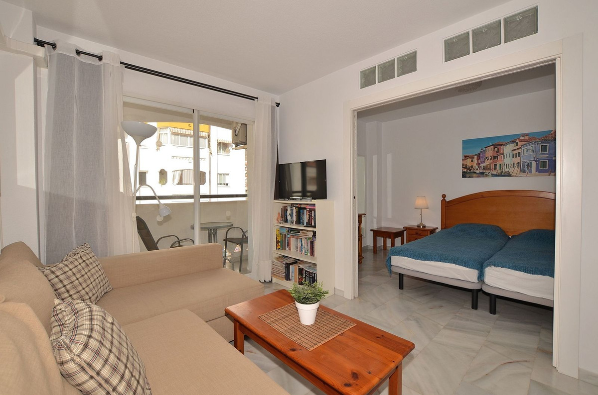 Se vende Apartamento Planta Media de 1 dormitorios en Costa Del Sol, Málaga, España