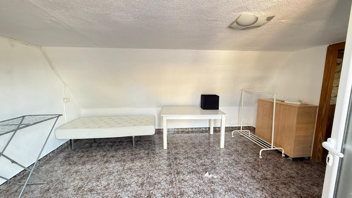 Se vende Villa - Chalet de 3 dormitorios en Costa Blanca, Alicante, España