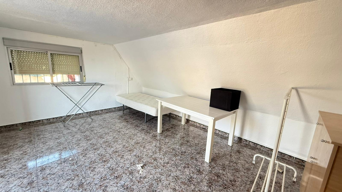 Se vende Villa - Chalet de 3 dormitorios en Costa Blanca, Alicante, España