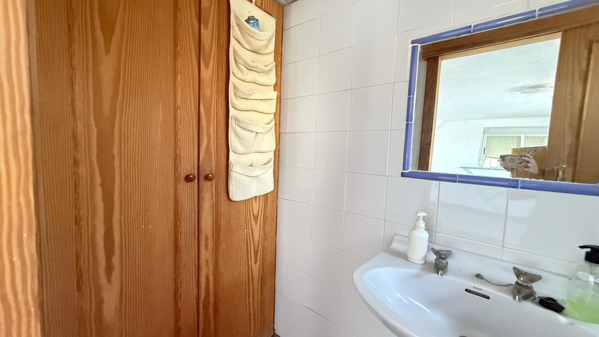Se vende Villa - Chalet de 3 dormitorios en Costa Blanca, Alicante, España