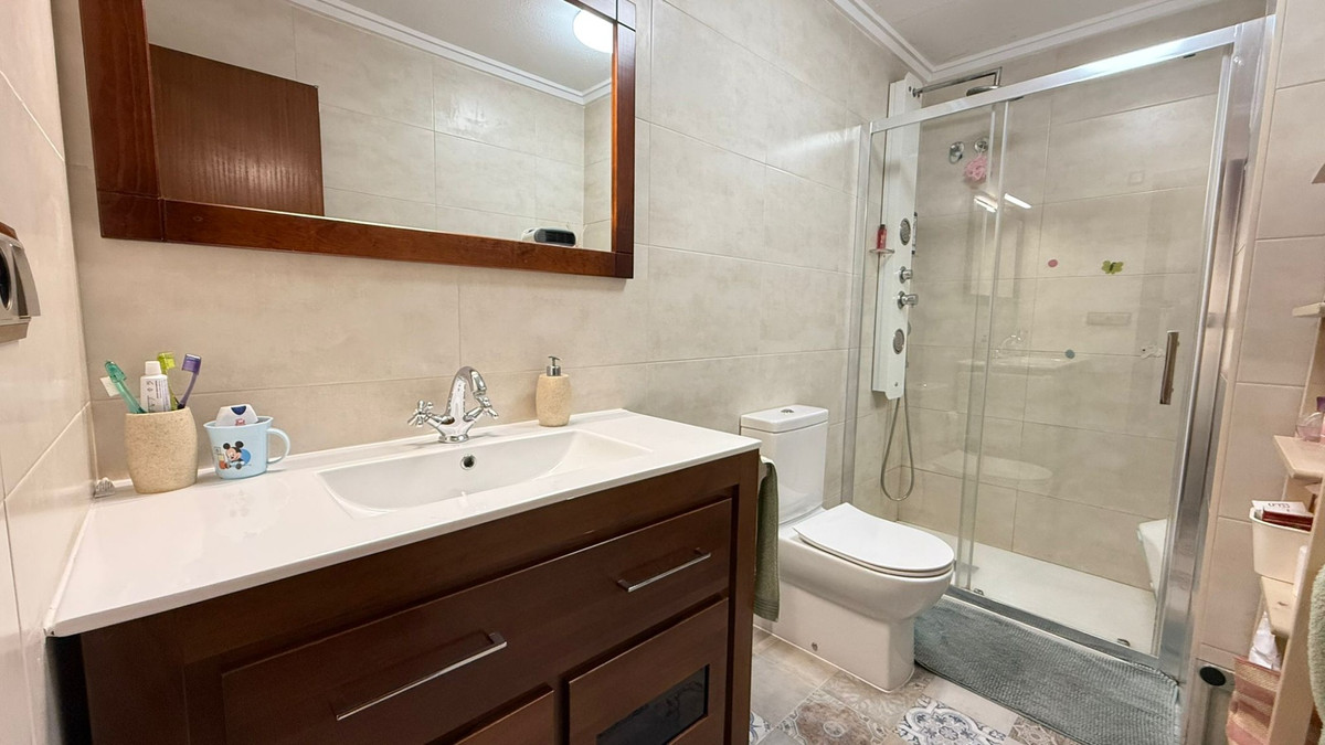 Se vende Apartamento Planta Baja de 3 dormitorios en Costa Blanca, Alicante, España