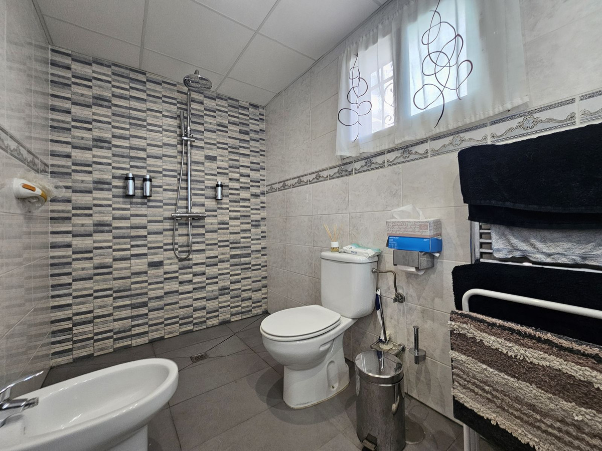 3 Bed Apartment for sale in Miraflores Costa Del Sol, Málaga, Spain