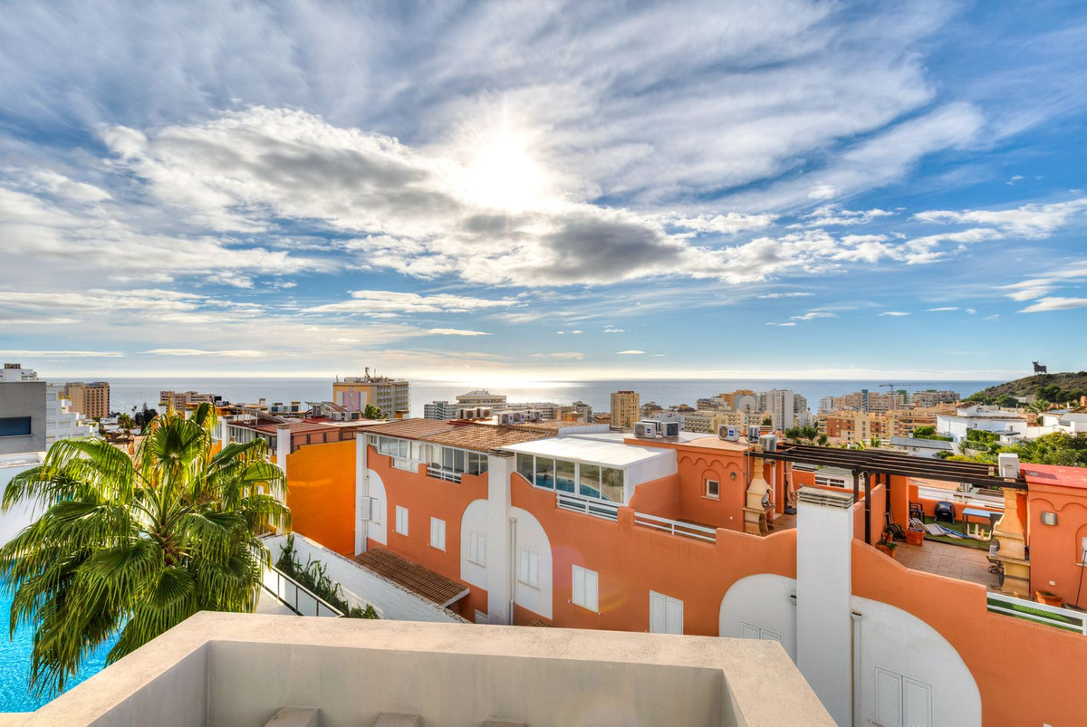 3 Bed Townhouse for sale in Torreblanca Costa Del Sol, Málaga, Spain