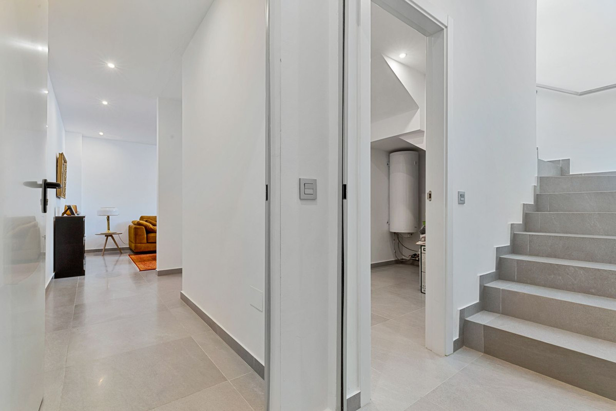 3 Bed Townhouse for sale in Torreblanca Costa Del Sol, Málaga, Spain
