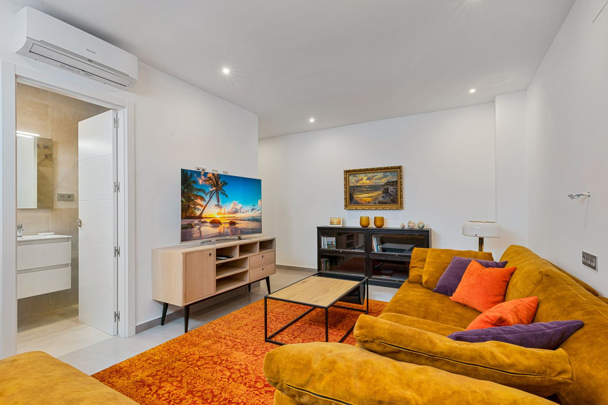 3 Bed Townhouse for sale in Torreblanca Costa Del Sol, Málaga, Spain