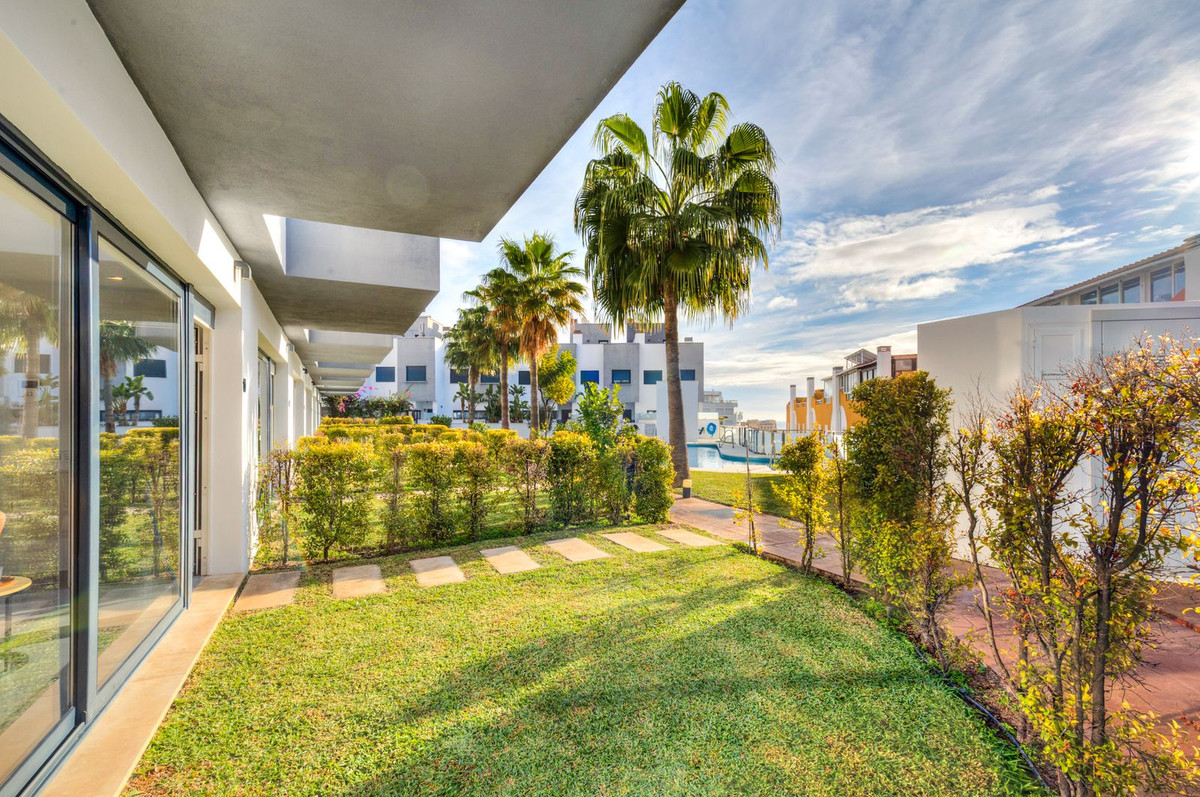 3 Bed Townhouse for sale in Torreblanca Costa Del Sol, Málaga, Spain
