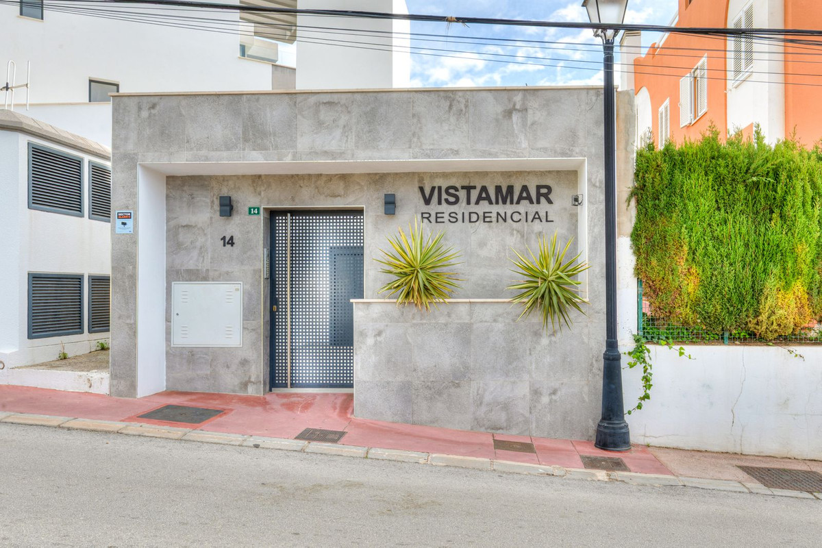 3 Bed Townhouse for sale in Torreblanca Costa Del Sol, Málaga, Spain