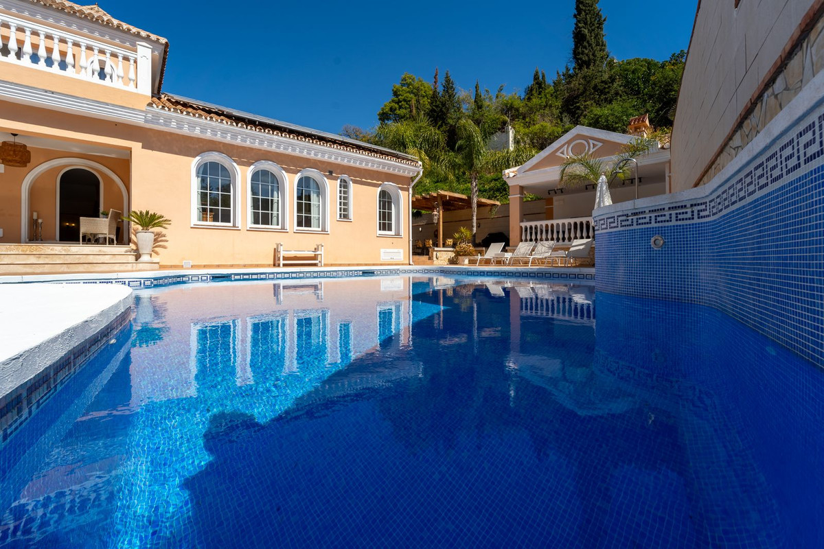5 Bed Townhouse for sale in Mijas Costa Costa Del Sol, Málaga, Spain